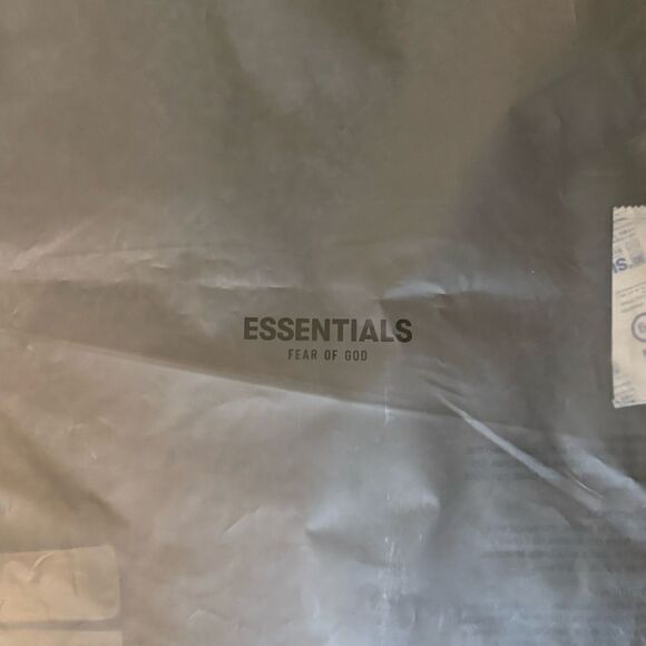 Fear of God Essentials Crewneck Sweatshirt Off Black NWT Size XS - Picture 4 of 10